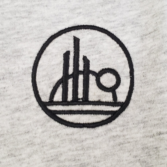 Star Wars Galaxy's Edge Black Spire Outpost Mens Large Short Sleeve Gray Tee NWT - Picture 5 of 13